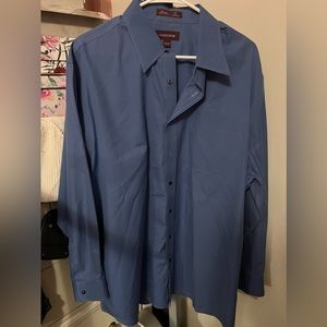Men’s longs sleeve blue dress shirt